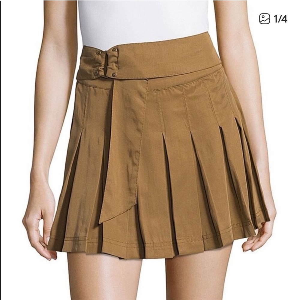 Free People Pleated Mini Skirt,
Size 0 - Picture 4 of 4